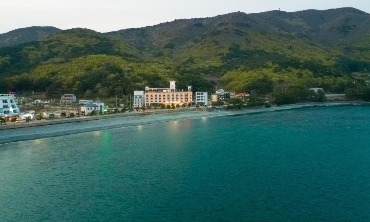 Stubborn Hotel Geoje Ngoại thất bức ảnh