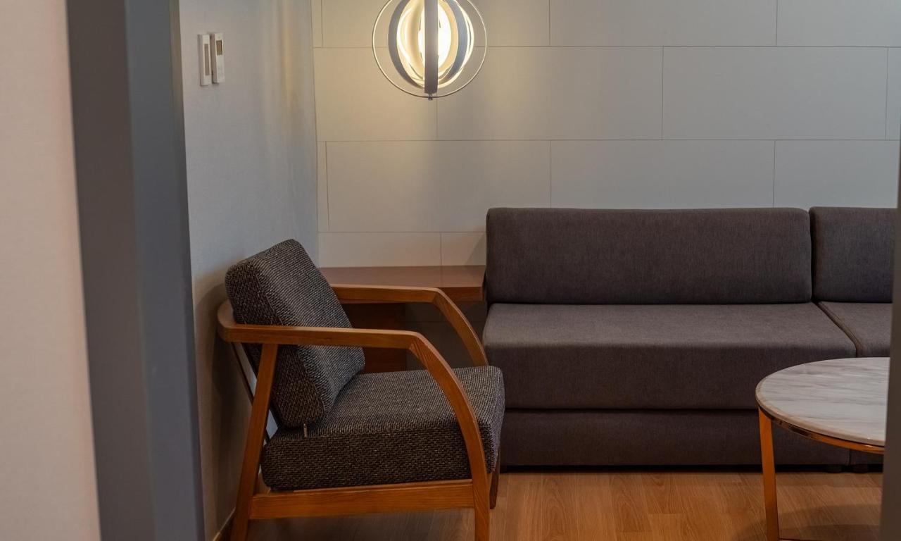 Stubborn Hotel Geoje Ngoại thất bức ảnh